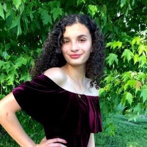 Meet your Posher, Emily